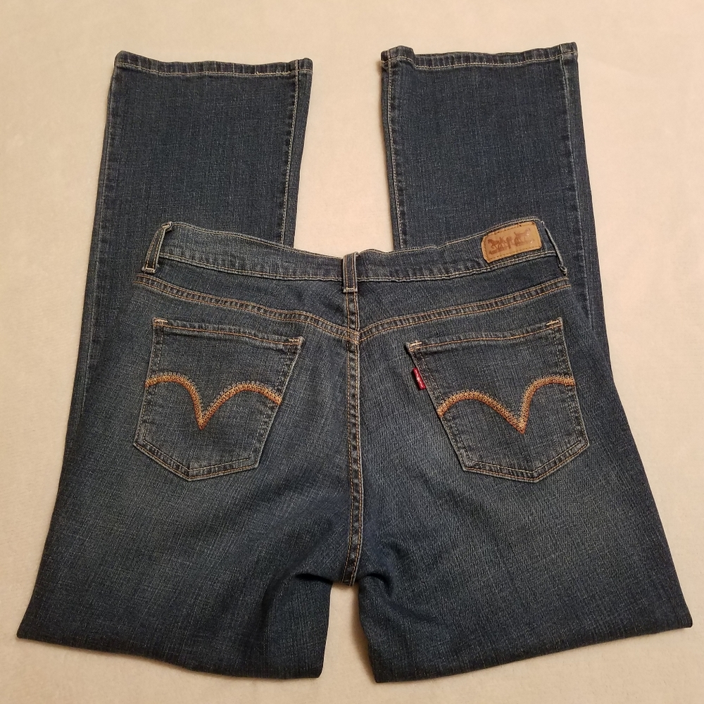 Women's Levis Jeans